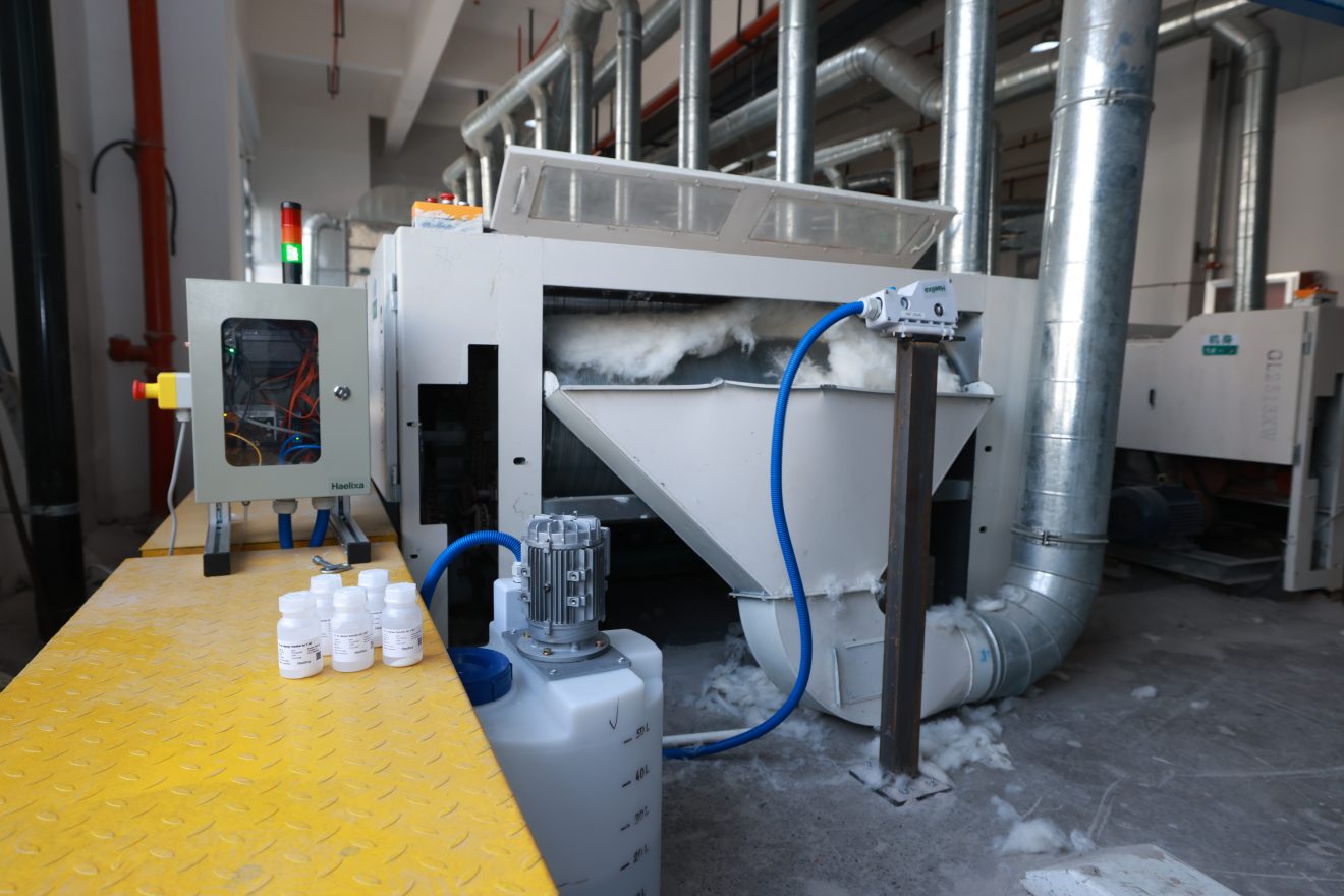 Haelixa system applying traceability solution to recycled textile fibres